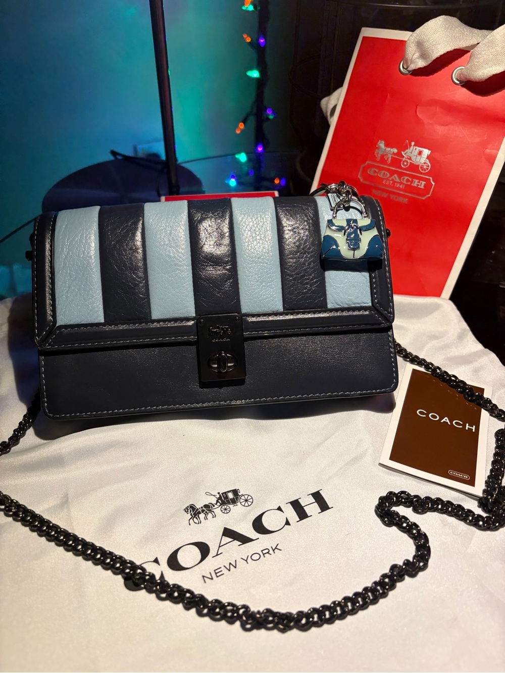 Authentic Coach Hutton Colorblock Shoulder Bag - Picture 12 of 12